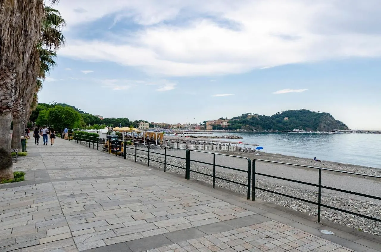 Joivy Apt For 6, With Terrace Near Beach In Sestri Levante