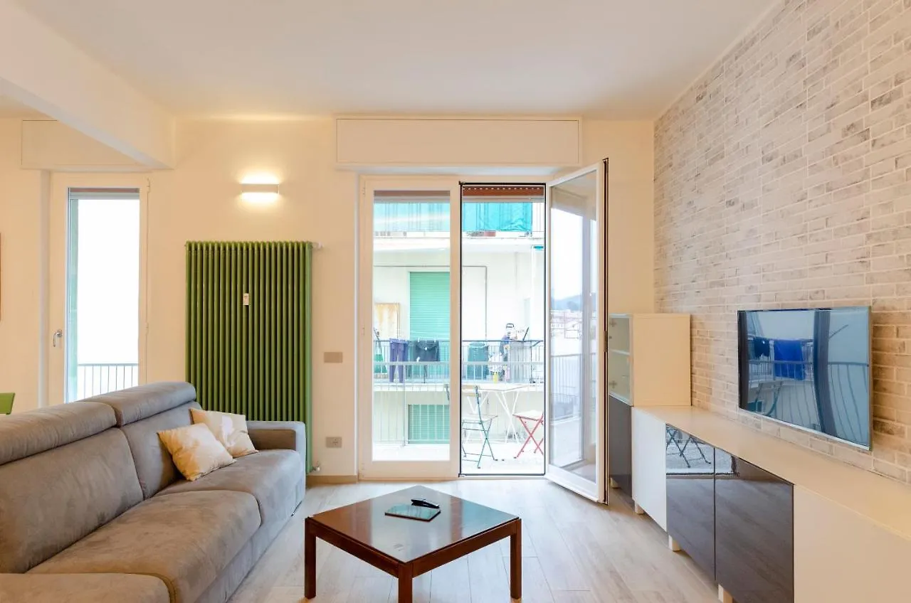 Apartment Joivy Apt For 6, With Terrace Near Beach In Sestri Levante